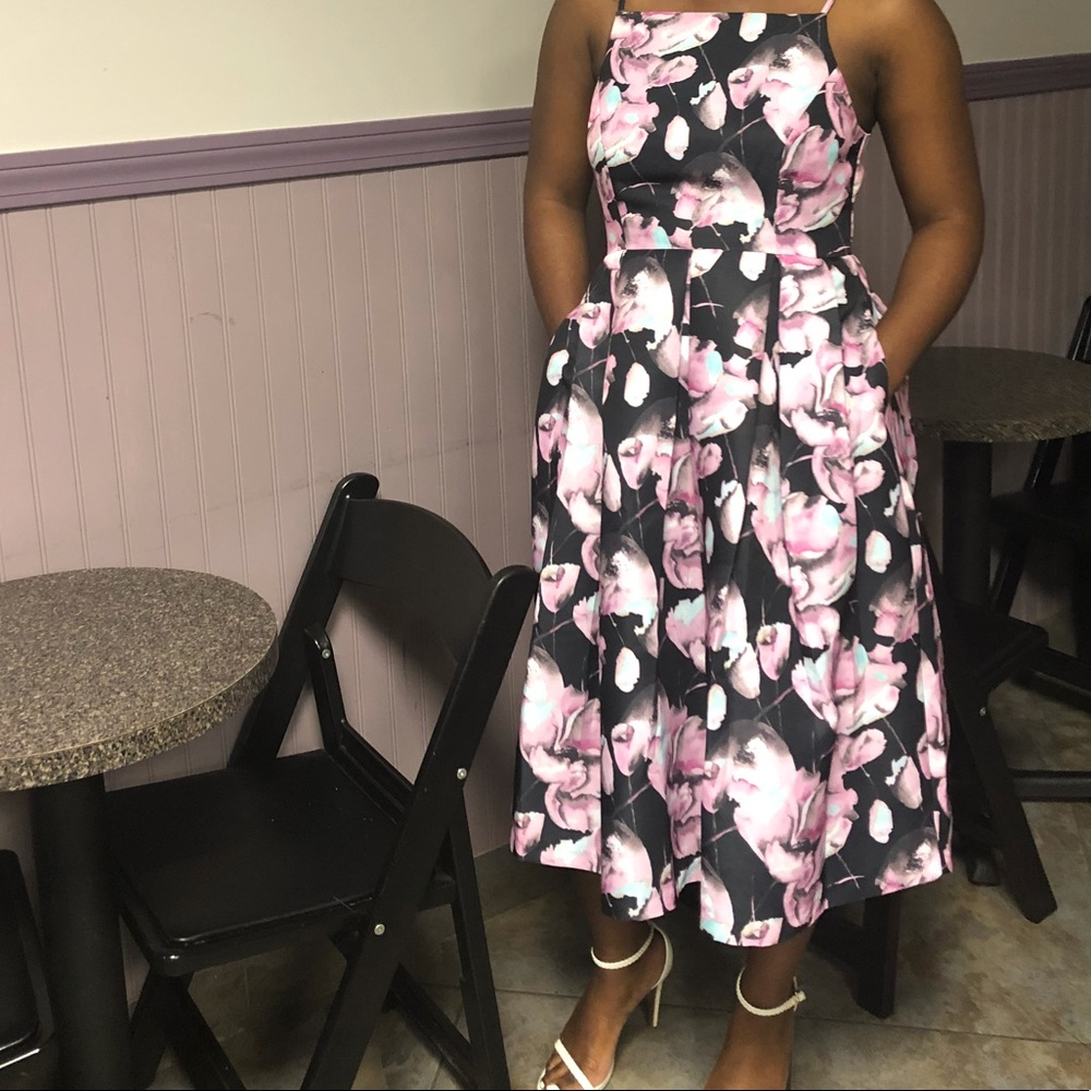 ModCloth Ritz and Wisdom Midi Dress in Noir Bloom